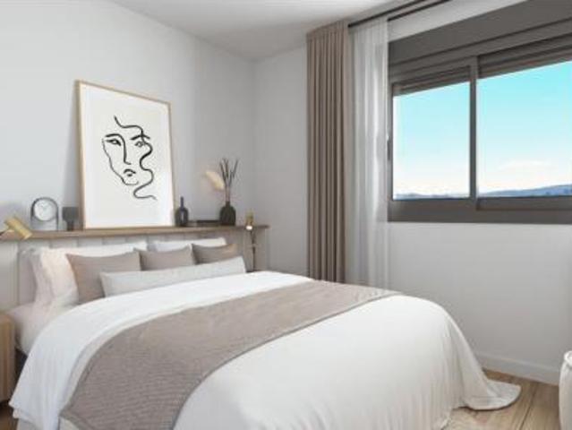Ático en venta en Urbanización Altos de Guadalobon, Estepona