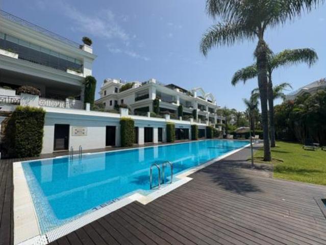 Ático en venta en Urbanización Puerto Estepona (Seghers), Costa del Sol Occidental