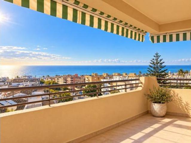 Ático en venta en Barriada Blas Infante, Estepona