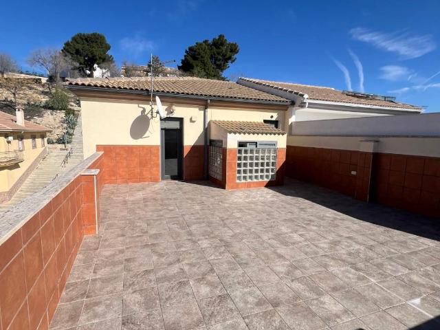 Piso en venta en Huelma, Andalucía