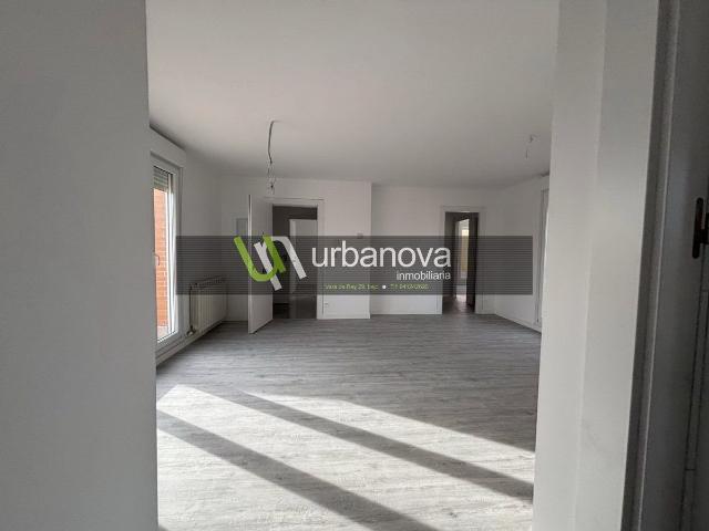 Piso en venta en Villapatro, Lardero