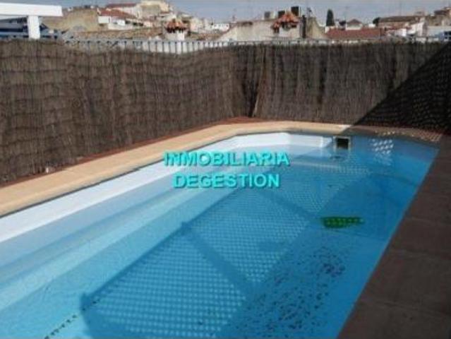 Ático en venta en Linares