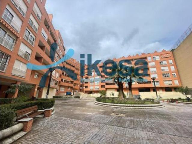 Ático en venta en Linares, Andalucía