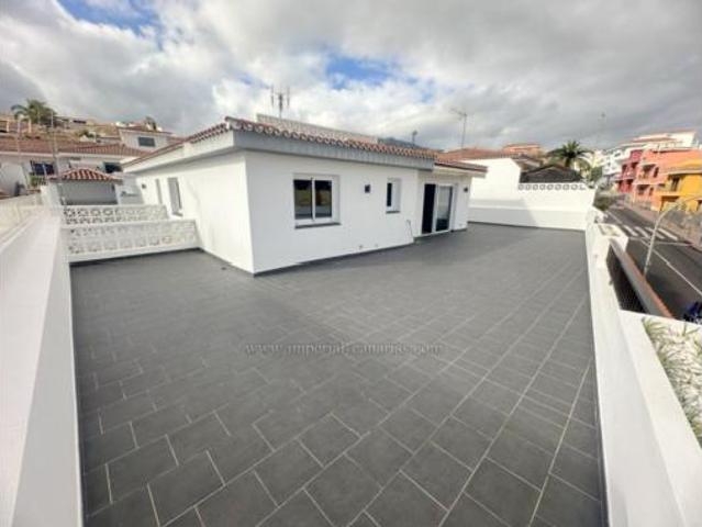 Villa en venta en Los Realejos, El Toscal