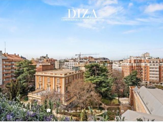 Ático en venta en Salamanca, Madrid