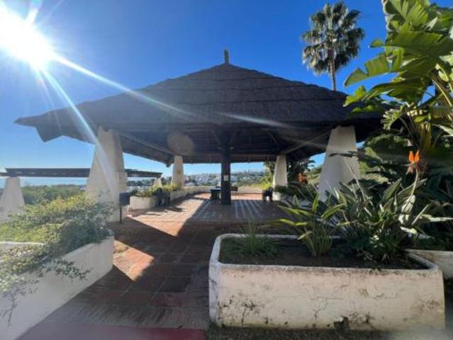 Ático en venta en Castillo de la Duquesa, Costa del Sol Occidental