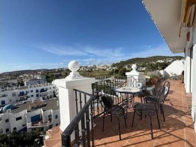 Ático en venta en Castillo de la Duquesa, Costa del Sol Occidental