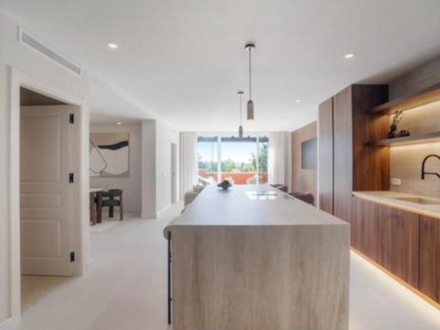 Ático en venta en Nueva Andalucía, Costa del Sol Occidental