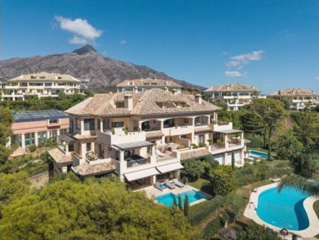 Ático en venta en Nueva Andalucía, Marbella