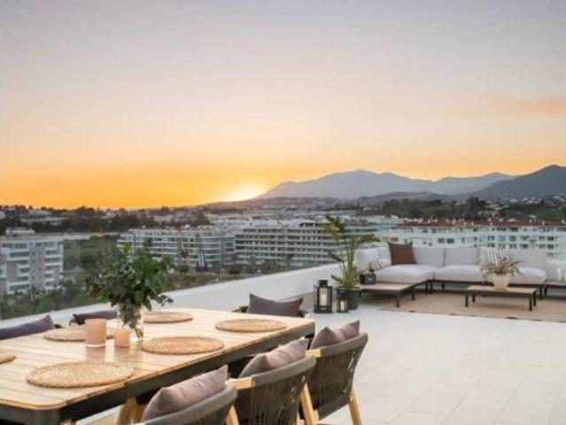 Ático en venta en Nueva Andalucía, Costa del Sol Occidental