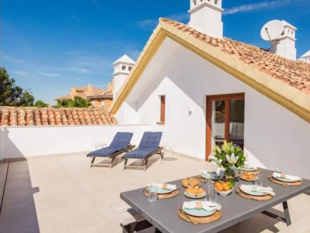 Ático en venta en El Vicario, Marbella