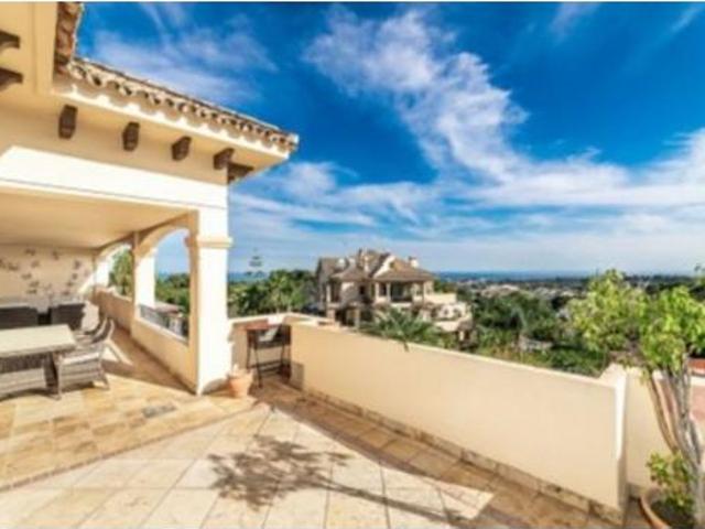 Ático en venta en Nueva Andalucía, Costa del Sol Occidental