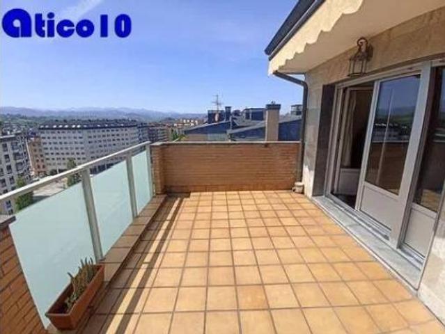 Ático en venta en Oviedo, Asturias