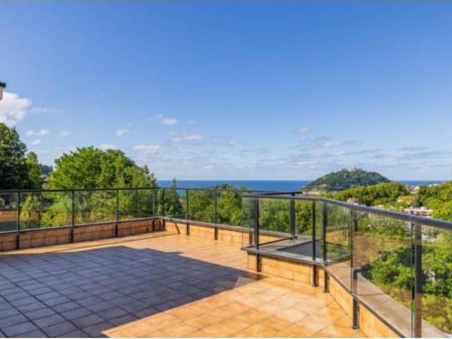 Ático en venta en Mendebaldea, Donostia-san Sebastián
