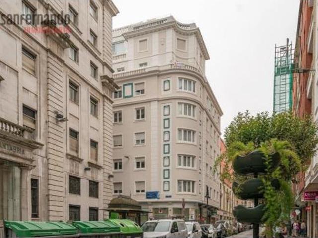 Ático en venta en Correos, Santander