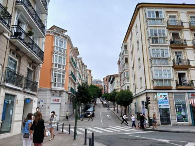 Ático en venta en Perines, Santander