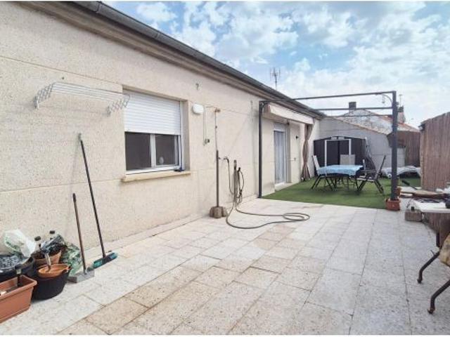 Piso en venta en Villares De La Reina, Castilla y León
