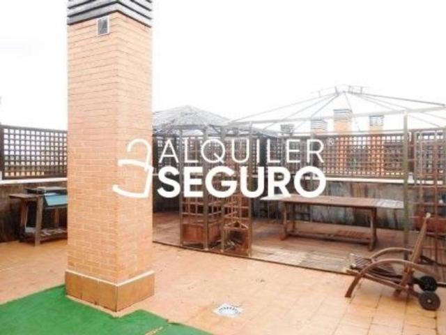Ático en alquiler en Alcalá De Henares, Madrid