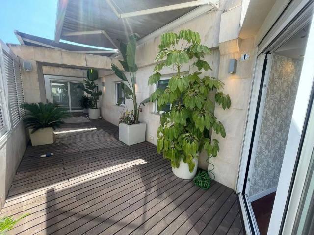 Ático en alquiler en Centro, Alicante