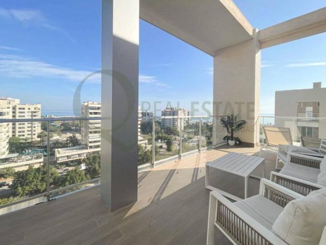 Ático en alquiler en Alicante, Valencia