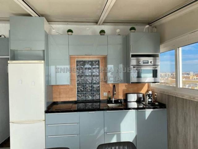 Ático en alquiler en Almería