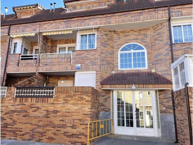 Ático en alquiler en Collado, Madrid