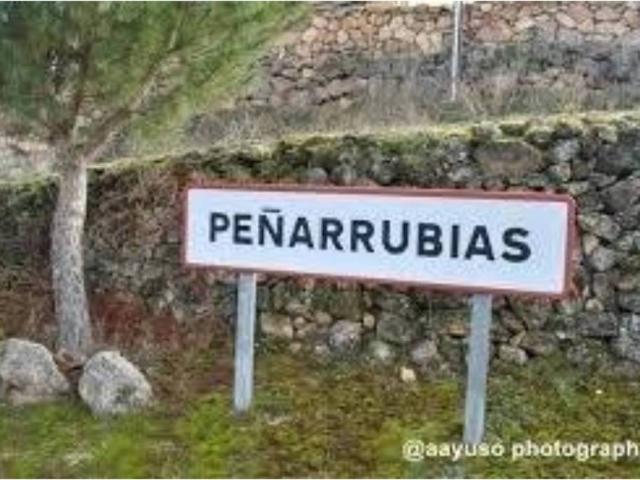 Ático en alquiler en Escobar De Polendos