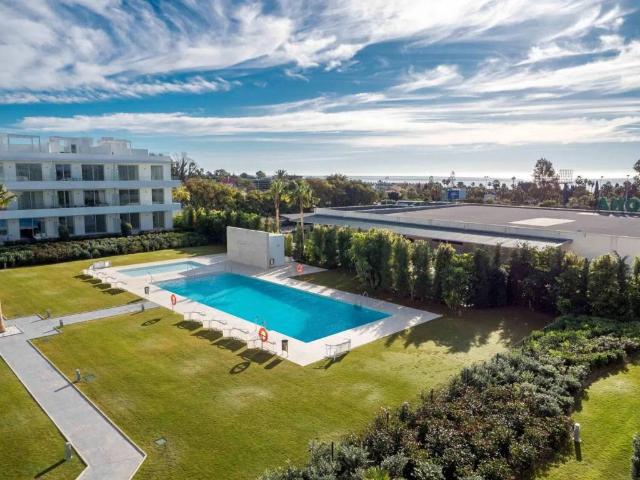 Ático en alquiler en Bel-Air, Costa del Sol Occidental