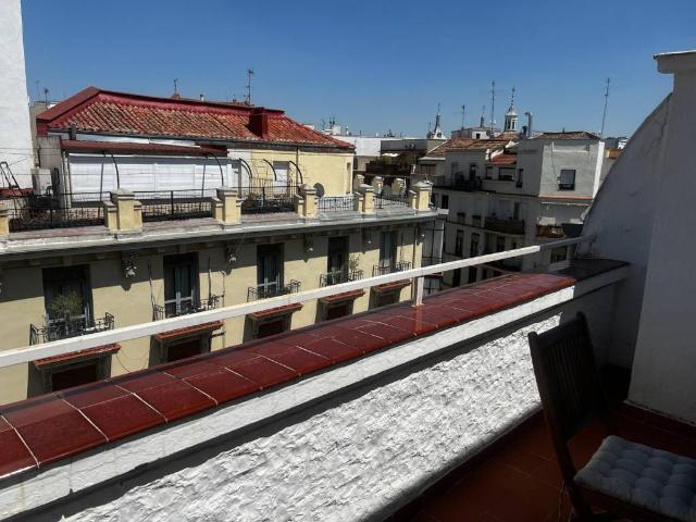 Ático en alquiler en Madrid, Trafalgar
