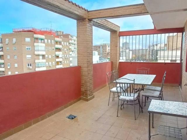 Ático en alquiler en Madrid