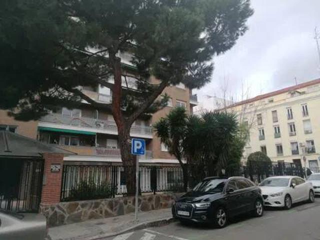 Ático en alquiler en Tetuán, Madrid