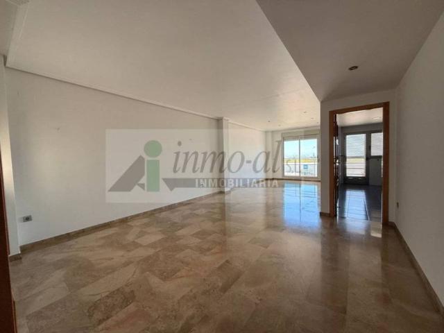 Ático en venta en la Plana Alta, Valencia