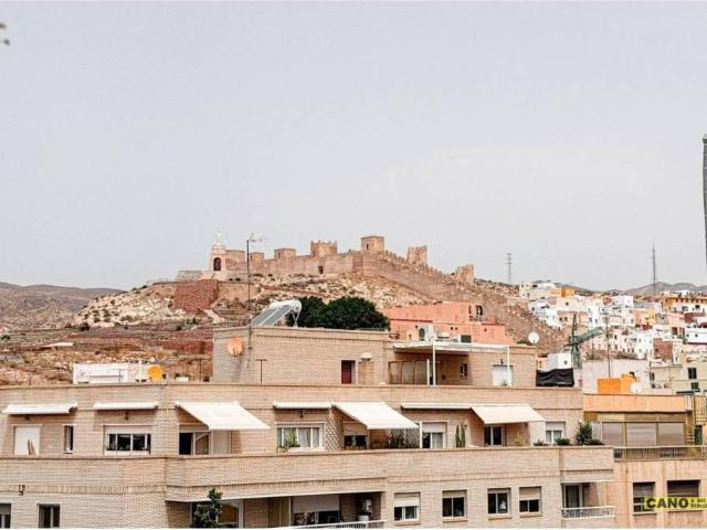 Ático en venta en Almería, Andalucía