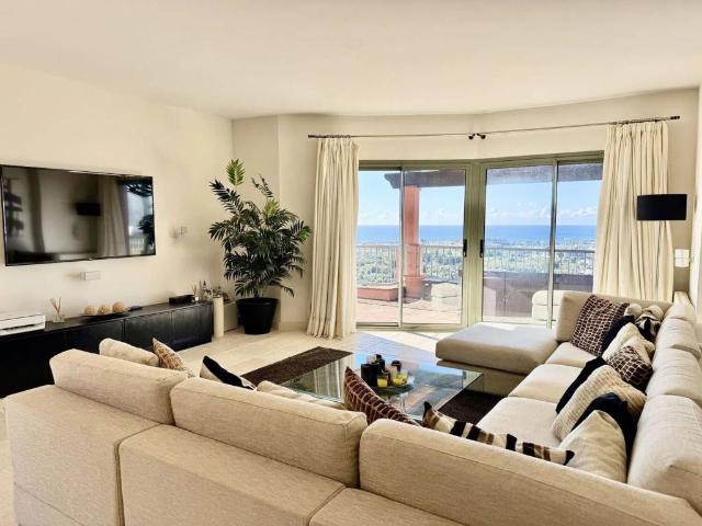 Ático en venta en La Alquería-El Paraíso, Costa del Sol Occidental