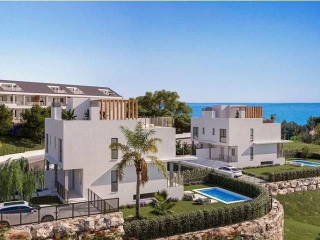 Casa en venta en La Perla-Torremuelle, Benalmádena