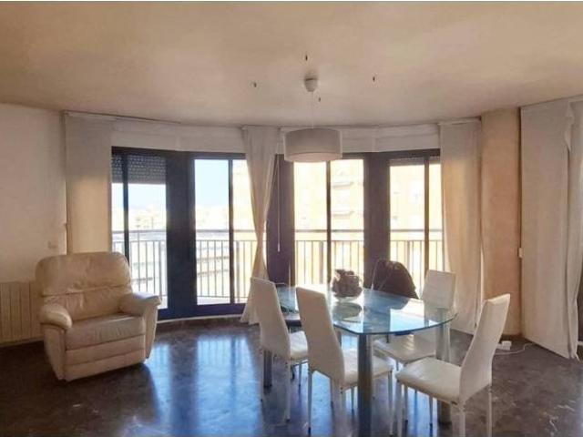 Ático en venta en la Plana Alta, Valencia