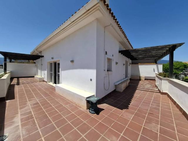 Ático en venta en Estepona, Bel-Air