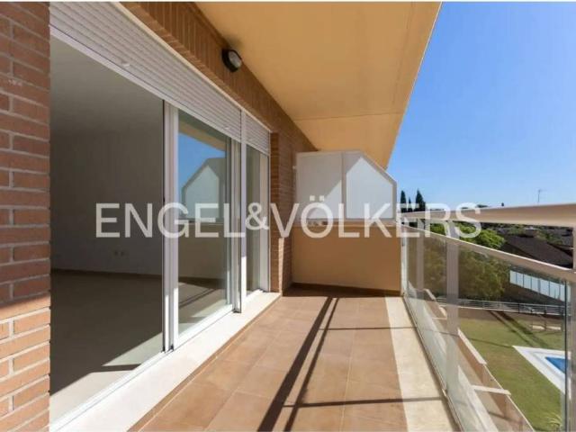 Ático en venta en Godella, València / Valencia