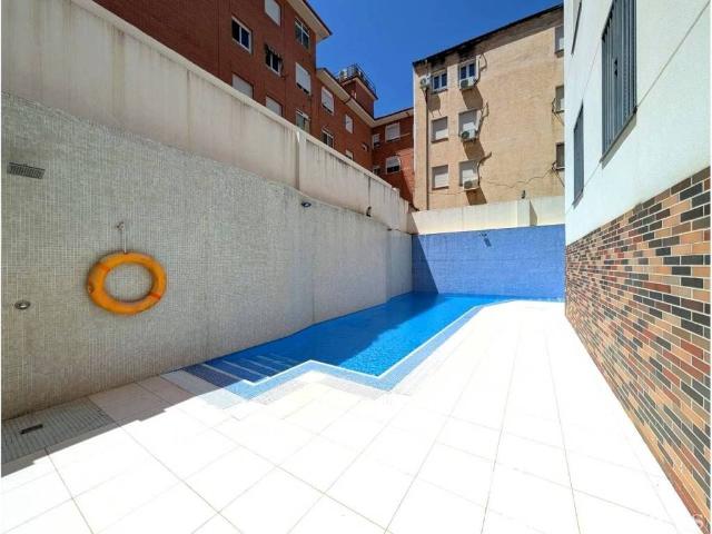 Ático en venta en Linares, Andalucía