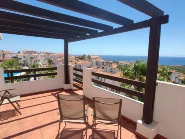 Ático en venta en Castillo de la Duquesa, Costa del Sol Occidental