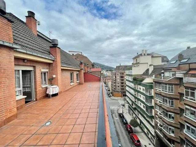 Ático en venta en Oviedo, Asturias