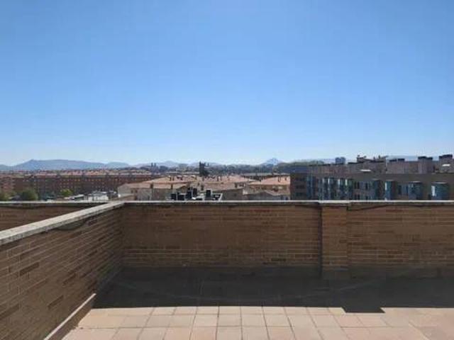 Ático en venta en Buztintxuri-Euntzetxiki, Iruñerria