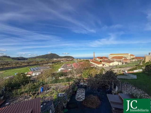 Ático en venta en El Dueso, Santoña