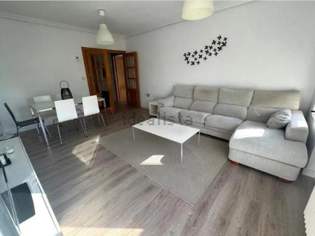 Ático en alquiler en Distrito 2, Albacete