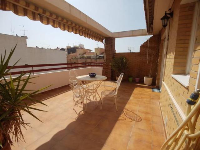 Ático en alquiler en Alicante, les Carolines Altes