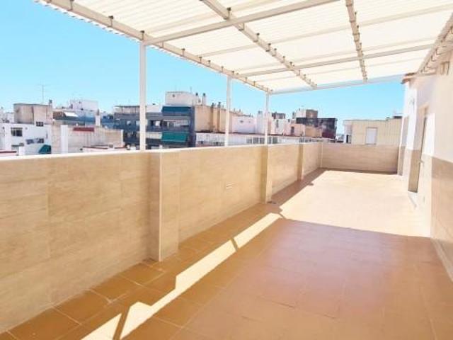 Ático en alquiler en Alicante, Valencia