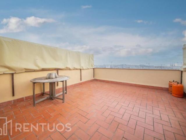 Ático en alquiler en Sant Andreu, Barcelona