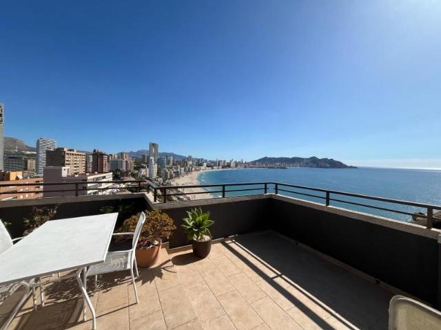 Ático en alquiler en Benidorm, la Cala de Finestrat