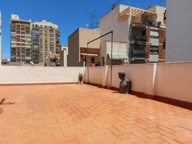 Ático en alquiler en Castellón De La Plana