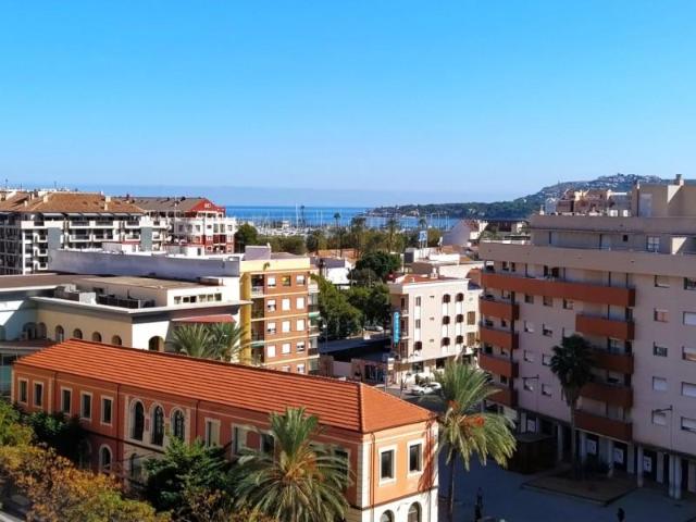 Ático en alquiler en Dénia, Valencia